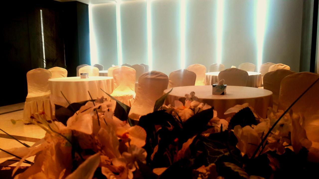 Rose Garden Hotel Rijad Zewnętrze zdjęcie
